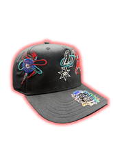 Load image into Gallery viewer, “Alien x Alien”
